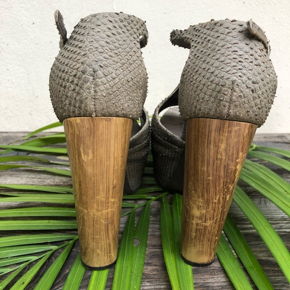 Faux Python Platforms - Picture 4 of 6